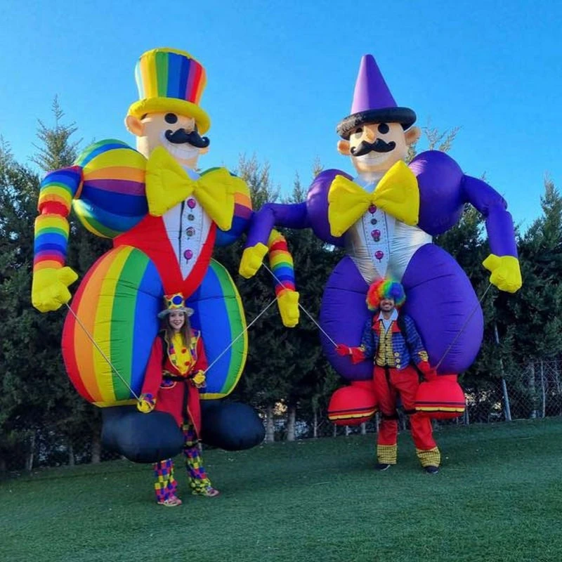 Inflatable Clown Man Carrying Parade Puppet4
