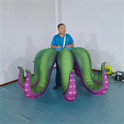 Mascota de pop inflable caminant
